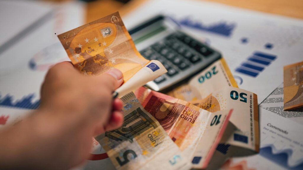 Você sabe identificar se está ou não pagando taxas abusivas?