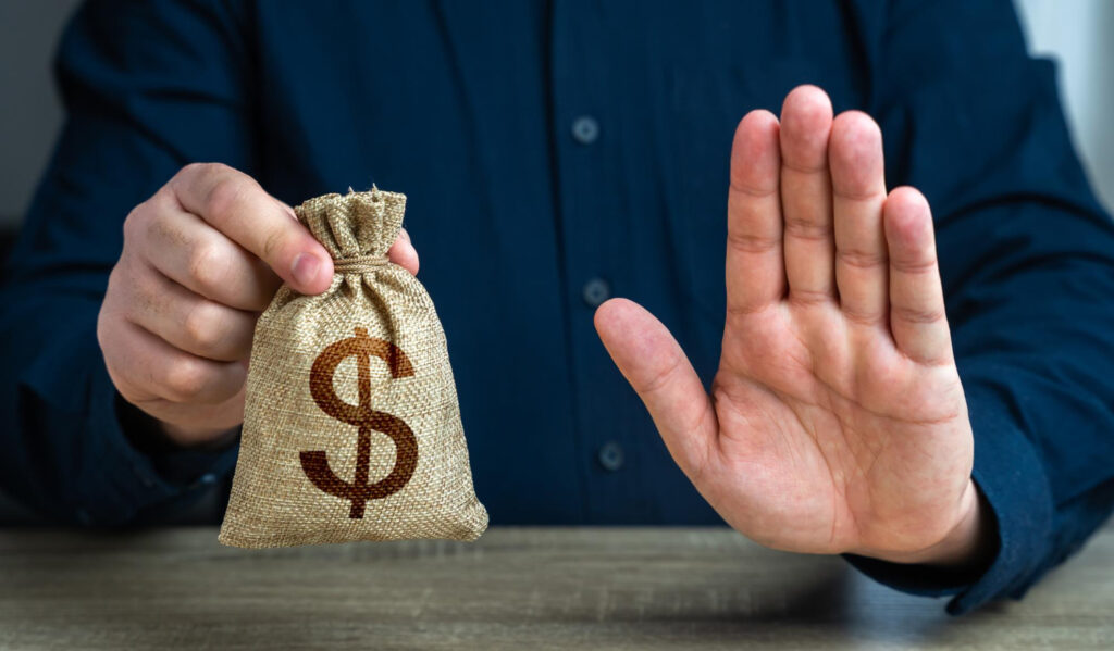 Juros Escondidos: Como Identificar e Combater Abusos Financeiros nas Festas